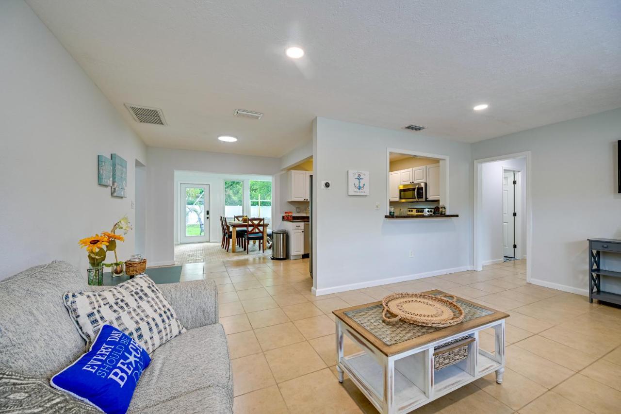 Sunny Sarasota Home With Private Yard And Fire Pit! Ngoại thất bức ảnh